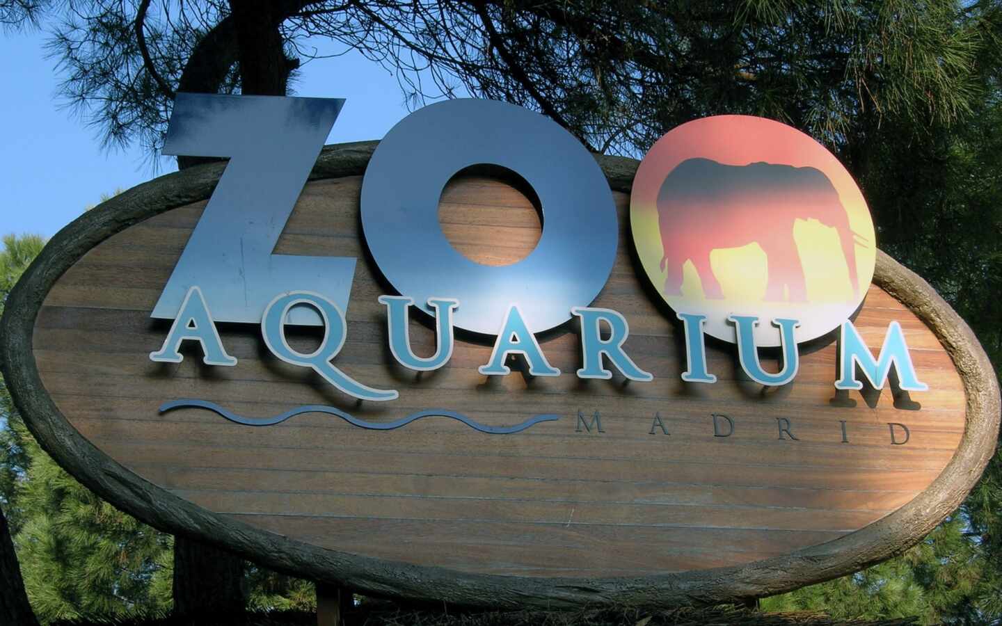 Condenados dos exempleados del Zoo de Madrid por robar 200.000 euros a través de "una taquilla fantasma"