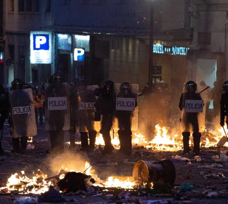 50 mossos investigados por los hechos del octubre caliente catalán