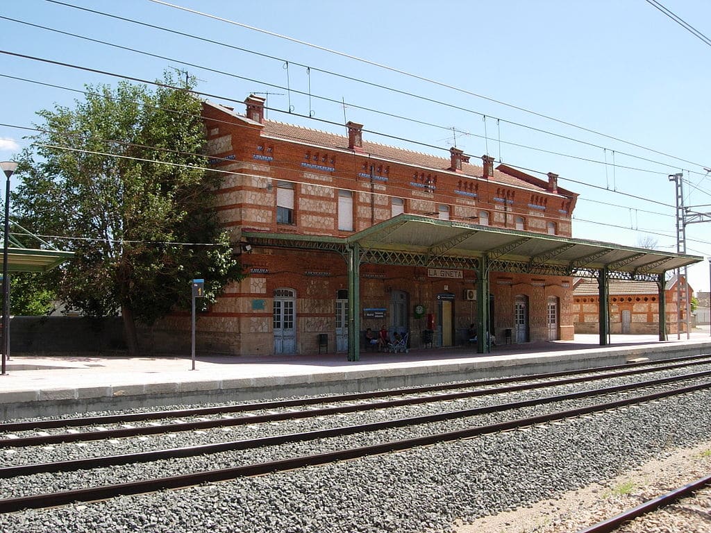 Renfe cerrará las taquillas en las estaciones con menos de 100 viajeros diarios