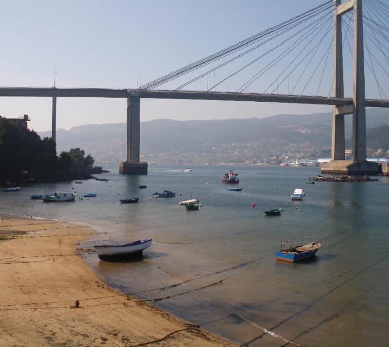 Retiran una granada de mortero que apareció de la playa de Rande en Pontevedra