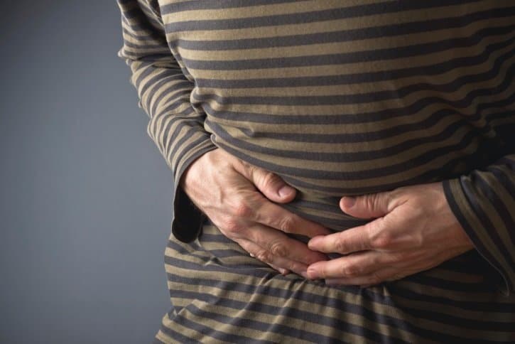 Hallan una enfermedad autoinflamatoria nueva que provoca fiebre y dolor abdominal