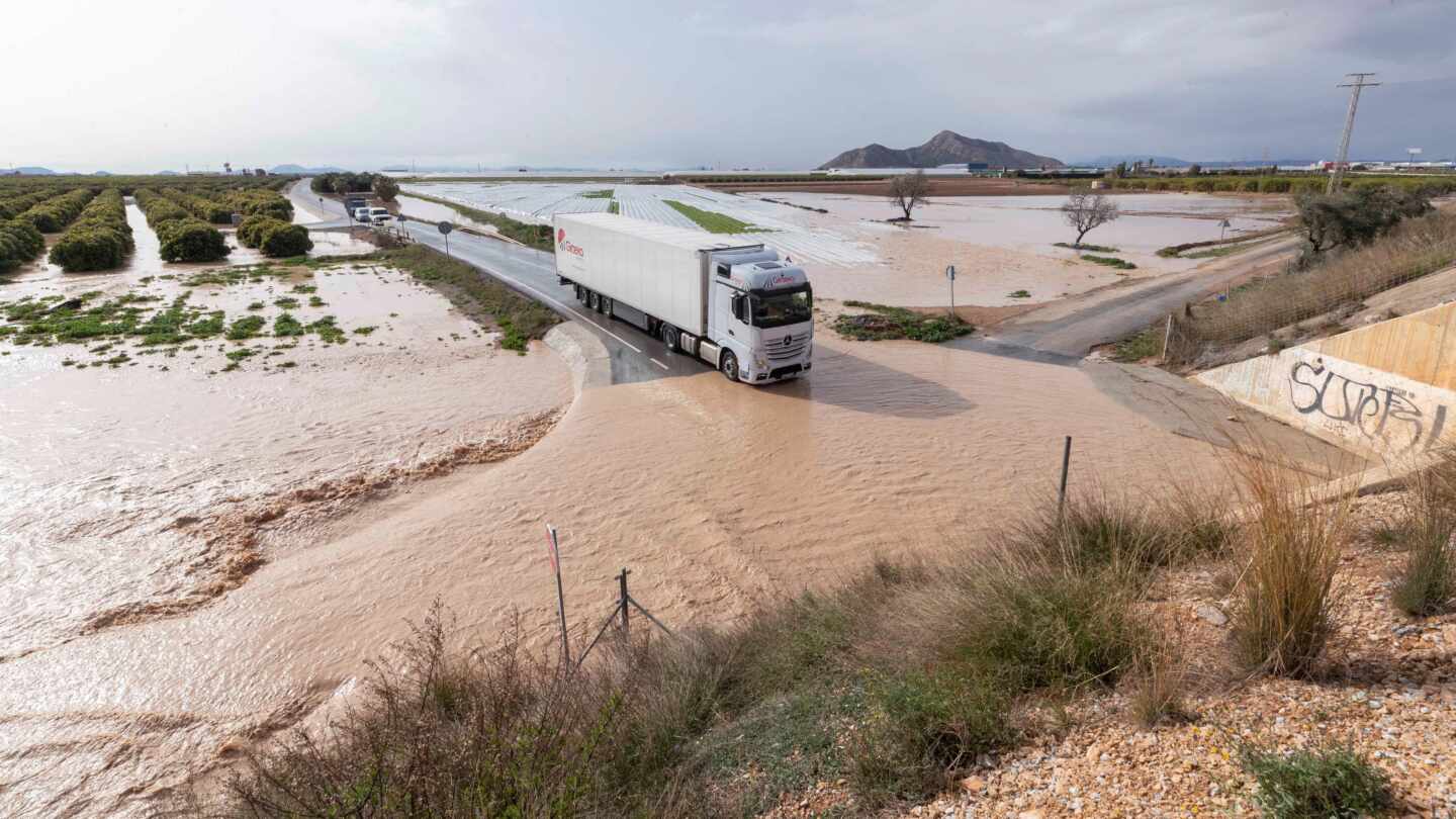 Lluvias, rachas de viento, olas y deshielo este miércoles: los últimos efectos del temporal Gloria