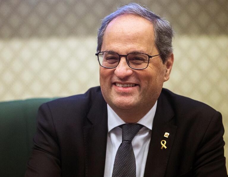 Los letrados del Parlament rechazan a la JEC y avalan a Torra como president
