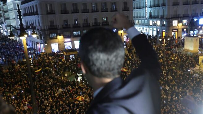 Guaidó saluda a los venezolanos en la Puerta del Sol