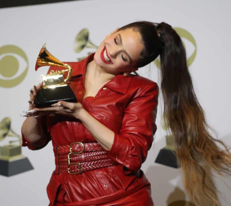 Rosalía gana un Grammy por 'El mal querer'