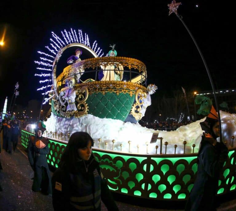 Fotogalería: De Gijón a Cádiz, así ha recibido España a los Reyes Magos