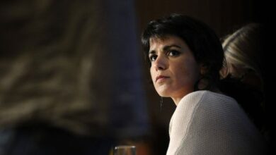 Teresa Rodríguez le pide 60.000 euros a la web de Dina Bousselham por un artículo contra ella