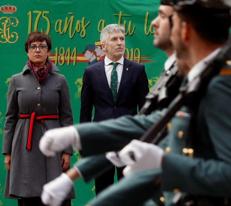 Robles no acude a la toma de posesión de la nueva directora de la Guardia Civil