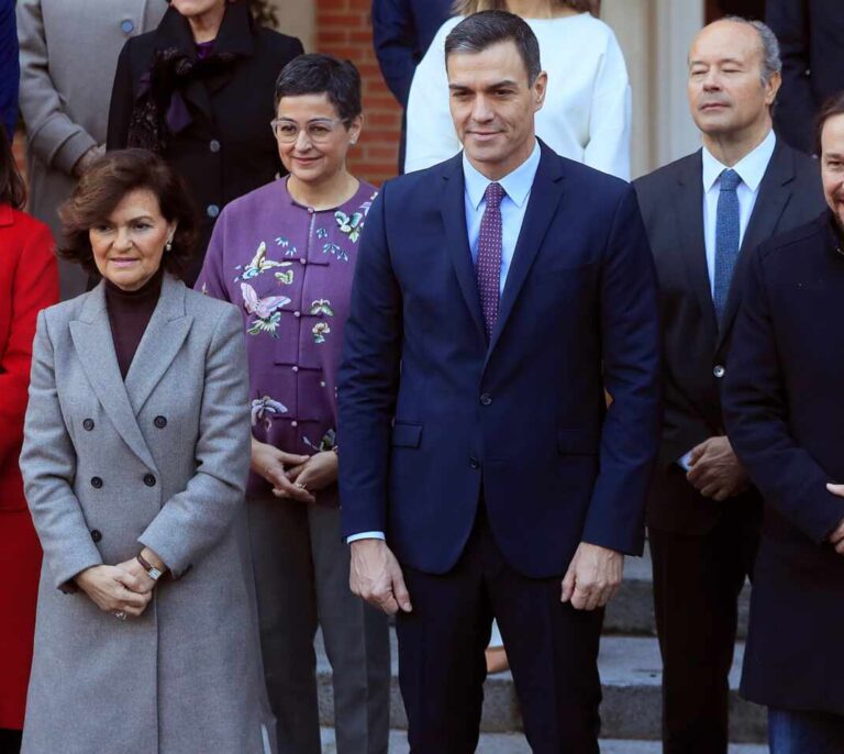 La RAE dice que no es "gramaticalmente aceptable" hablar de Consejo de Ministras