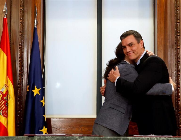 Un camión recorrerá Madrid este viernes mostrando vídeos de Sánchez cuando criticaba al independentismo catalán