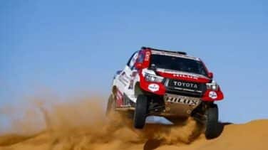 Fernando Alonso vuelca y da dos vueltas de campana en el Dakar