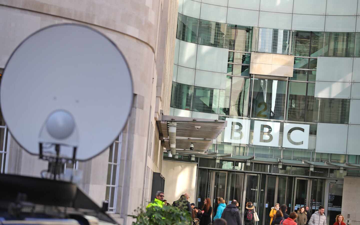 La BBC despide a 450 trabajadores para ahorrar 47 millones de euros al año