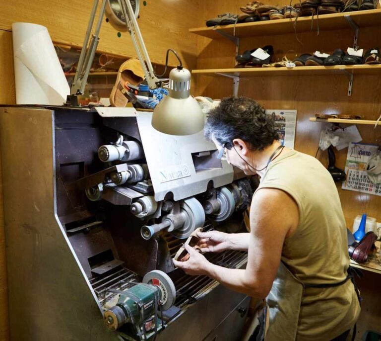 La Caixa facilitó 36.800 nuevos empleos en 2019 con su programa de integración