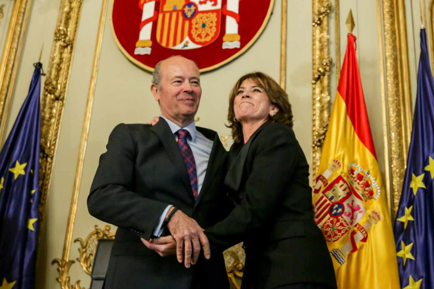 Jueces y fiscales creen que Sánchez despachará con Delgado la "desjudicialización" del 'procés'