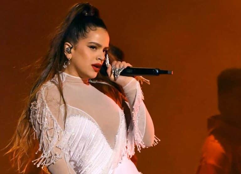Rosalía deja boquiabiertos a los asistentes de los Grammy con su 'Juro que'