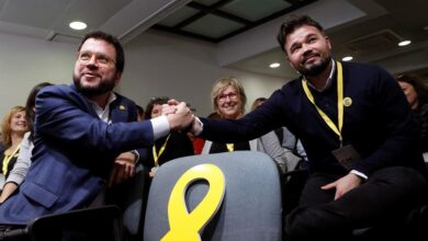 Rufián entorpece el intento de Aragonès de aplacar al nuevo JxCat de Borràs