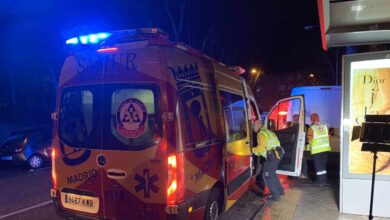 Muere la niña de 3 años atropellada por una moto en un paso de peatones en Madrid