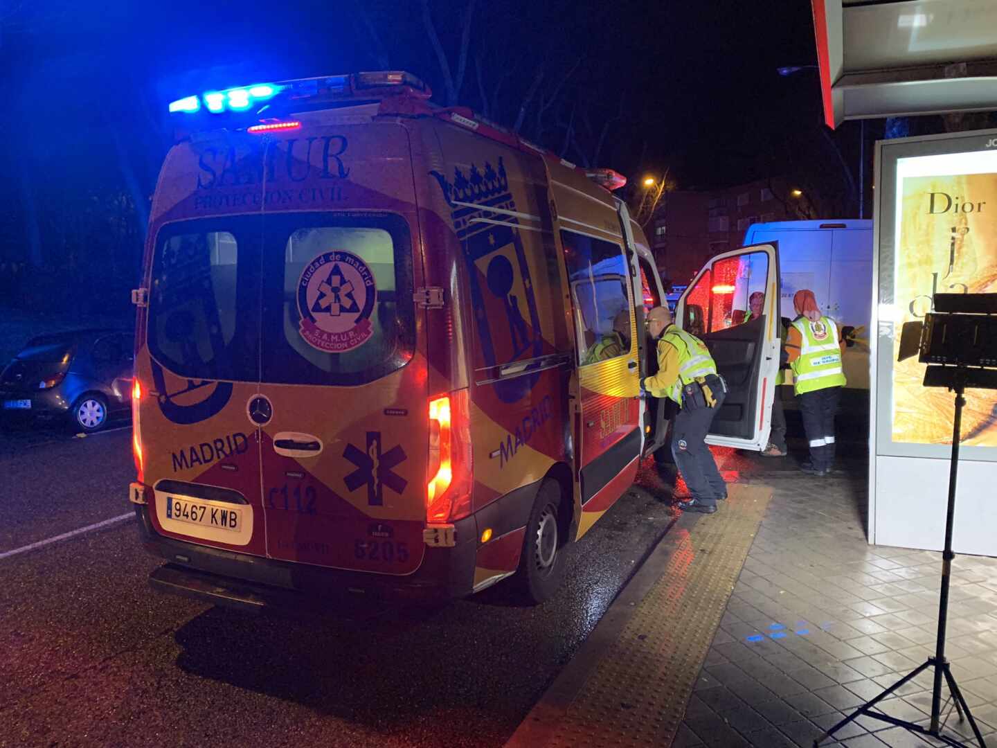 Herida muy grave una joven de 25 años por un atropello en la Plaza del Emperador Carlos V de Madrid