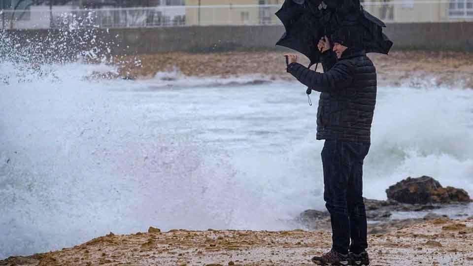 Olas en Ibiza