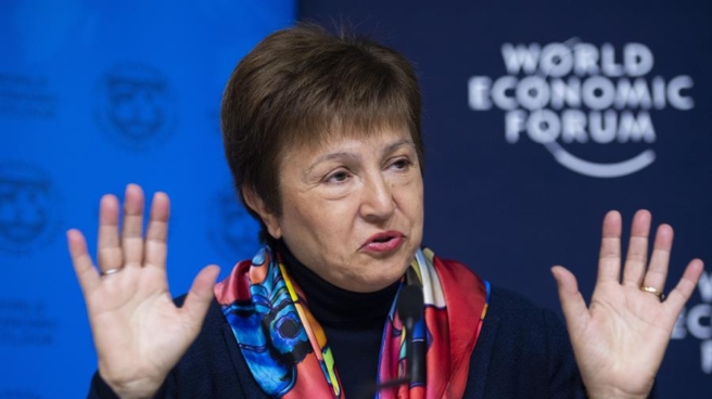 La directora del FMI, Kristalina Georgieva, en una rueda de prensa en Luxemburgo.