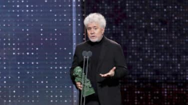 Almodóvar gana el primer cara a cara con Amenábar: mejor guion original