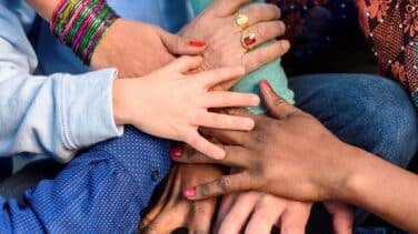 Más de 157.000 personas participan en el programa de interculturalidad de "la Caixa"