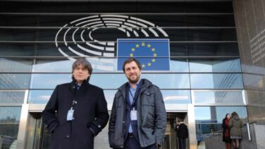 Puigdemont: gallina navideña en el Parlamento europeo