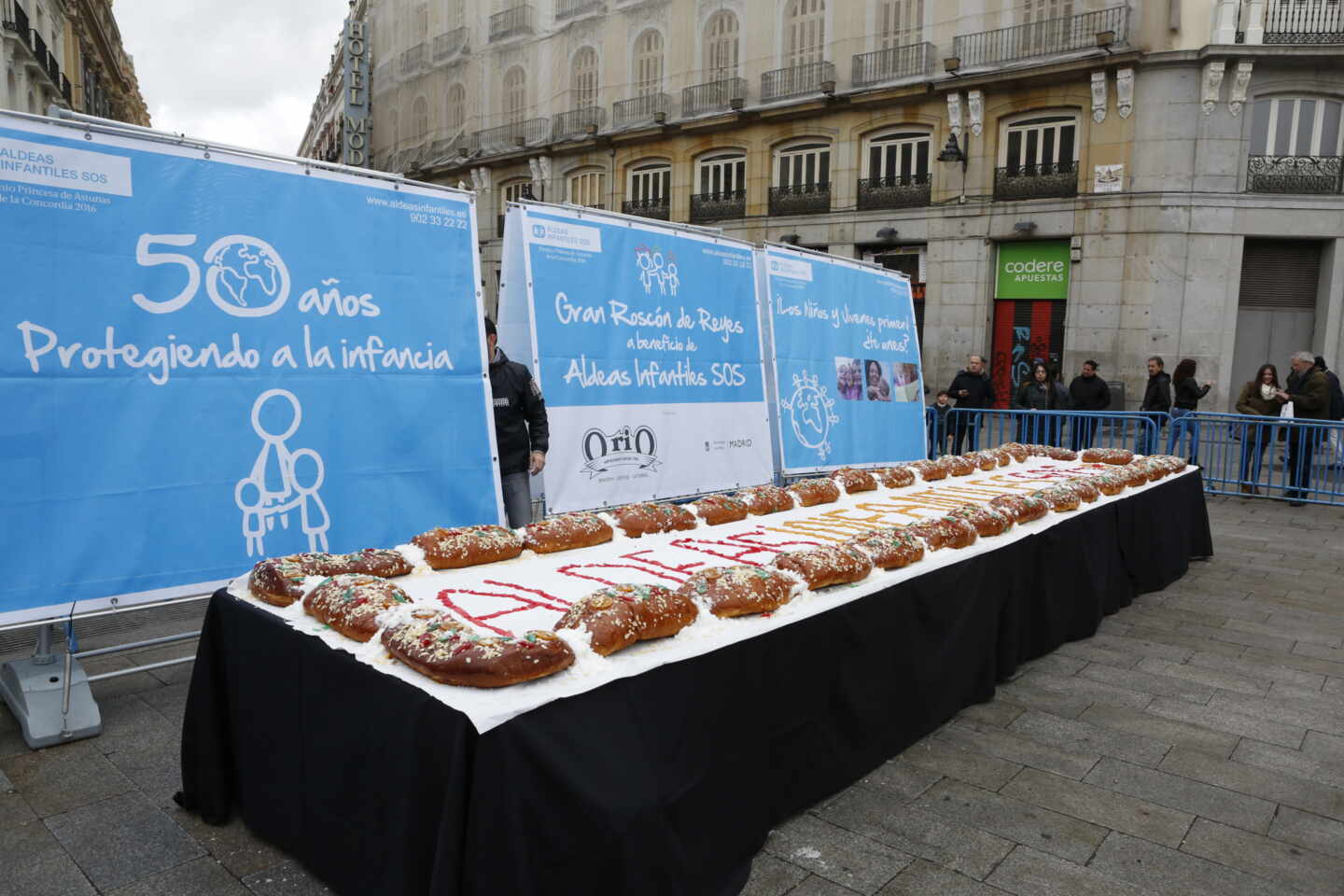 10.000 raciones de roscón de reyes y chocolate caliente gratis en la Puerta del Sol