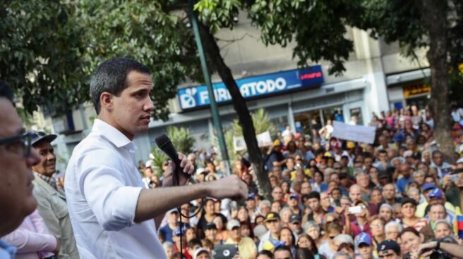 Juan Guaidó asamblea calle