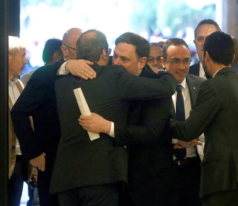 Señal en directo: siga la comparecencia de Junqueras y los ex consellers en el Parlament