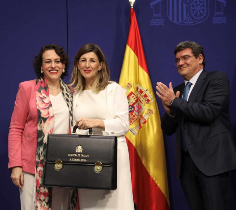 Sánchez da otro tajo al Ministerio de Trabajo en manos de Podemos