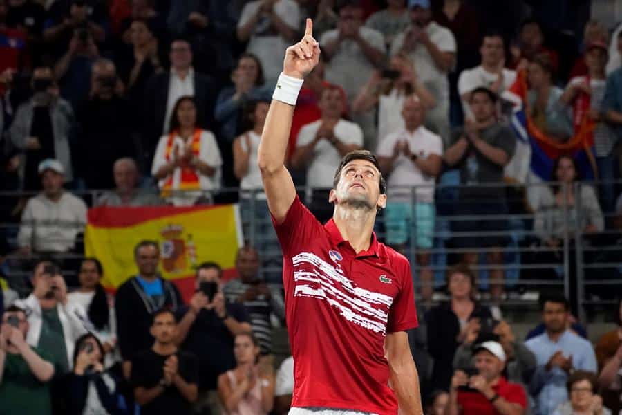 Djokovic celebra el triunfo ante Nadal en la Copa ATP