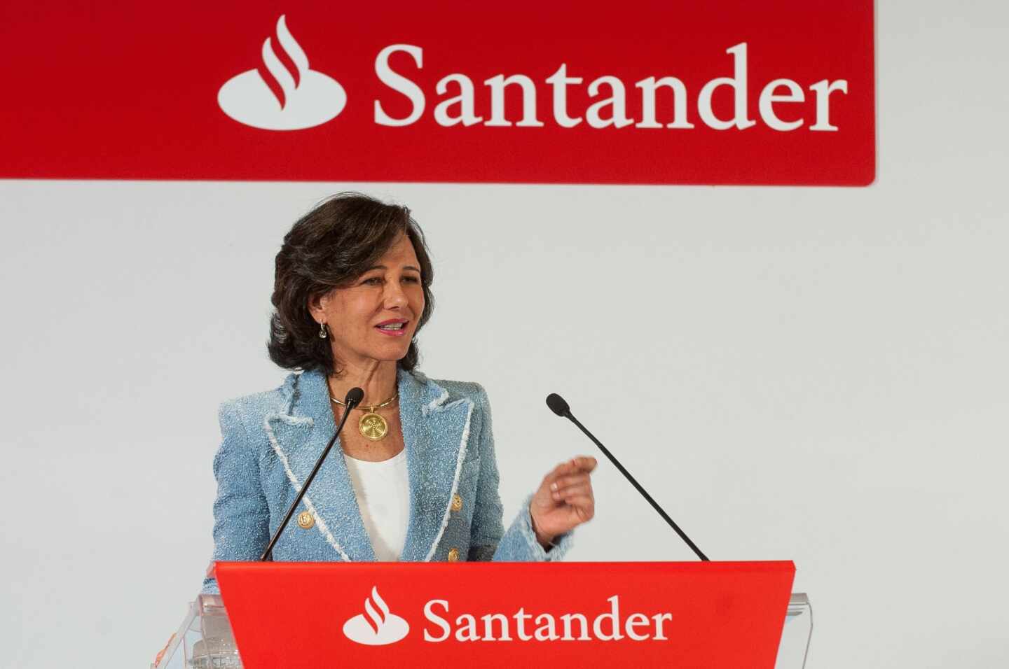 El beneficio de Santander cae un 17%, hasta 6.515 millones, golpeado por Reino Unido