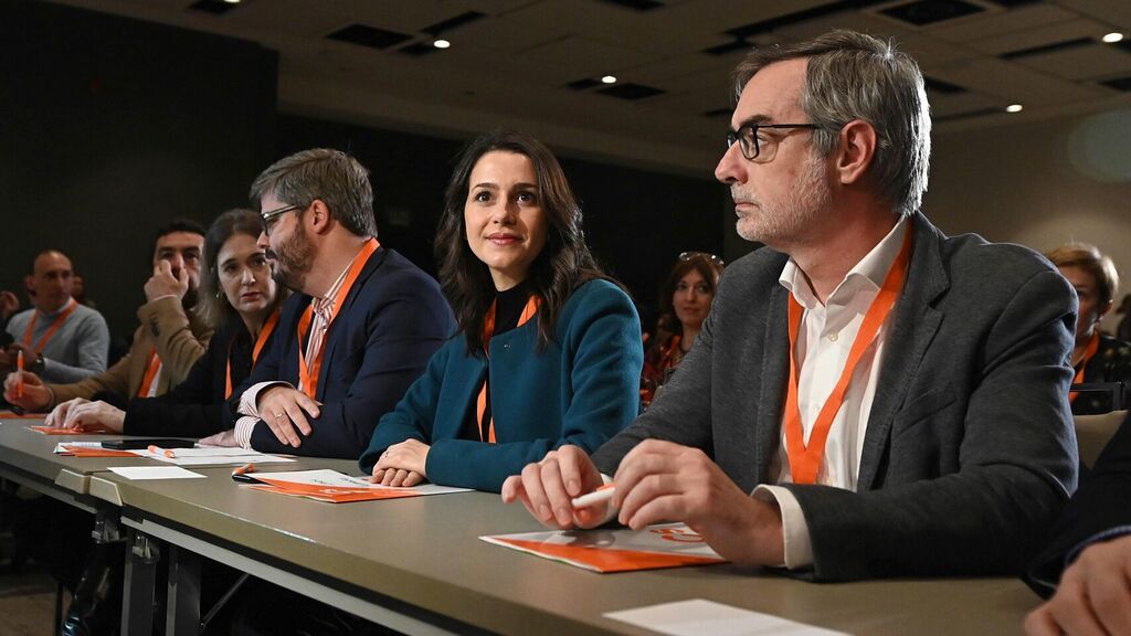 El PSOE ofreció cargos a Ciudadanos a cambio de su "sí" en la investidura