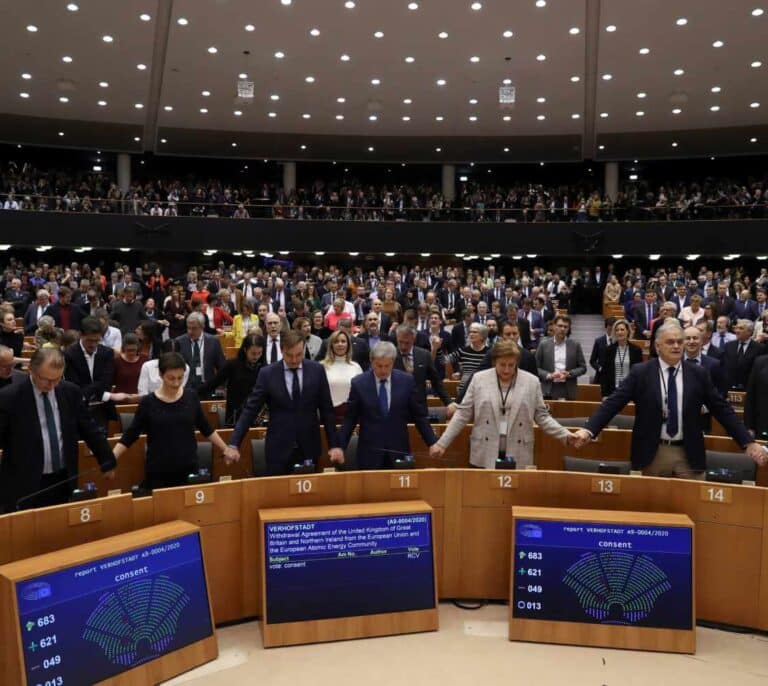 La Policía desmantela una orgía en la que participaban eurodiputados y diplomáticos