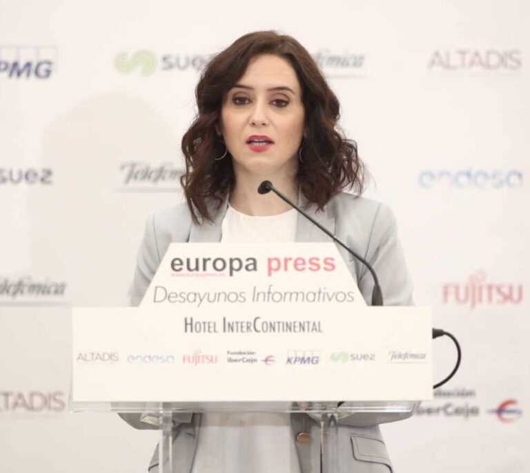 Ayuso reta a Colau: luchará por arrebatar a Barcelona el Mobile World Congress