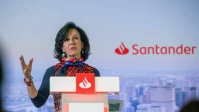 Santander cerrará cientos de oficinas para proteger a su plantilla del Covid-19