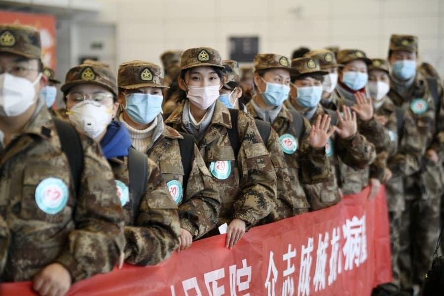 Los muertos por coronavirus se elevan a 170 y 7.711 casos confirmados en China