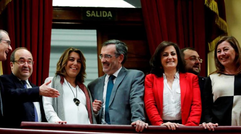 Barones del PSOE asisten a la investidura de Pedro Sánchez