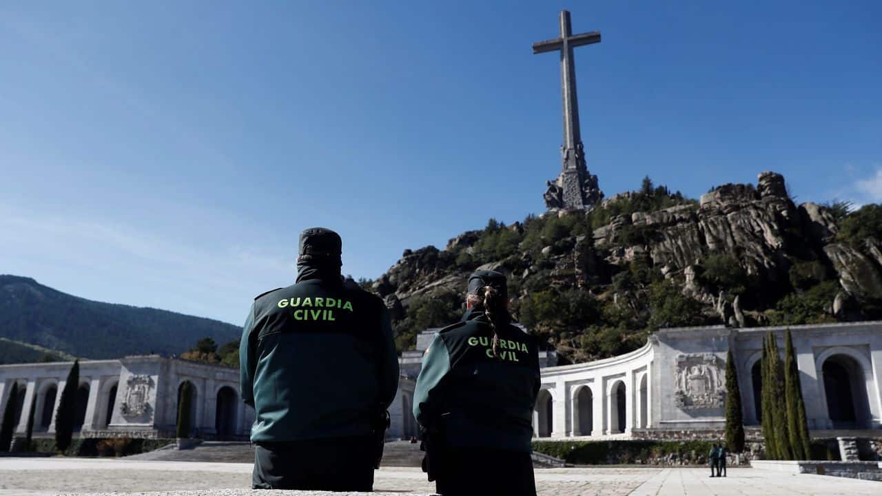 Interior movilizó a 481 policías y guardias civiles para el dispositivo de exhumación de Franco
