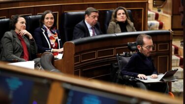 Echenique aviva la bronca: "Abascal deberá sacar una pistola para superar a Casado"