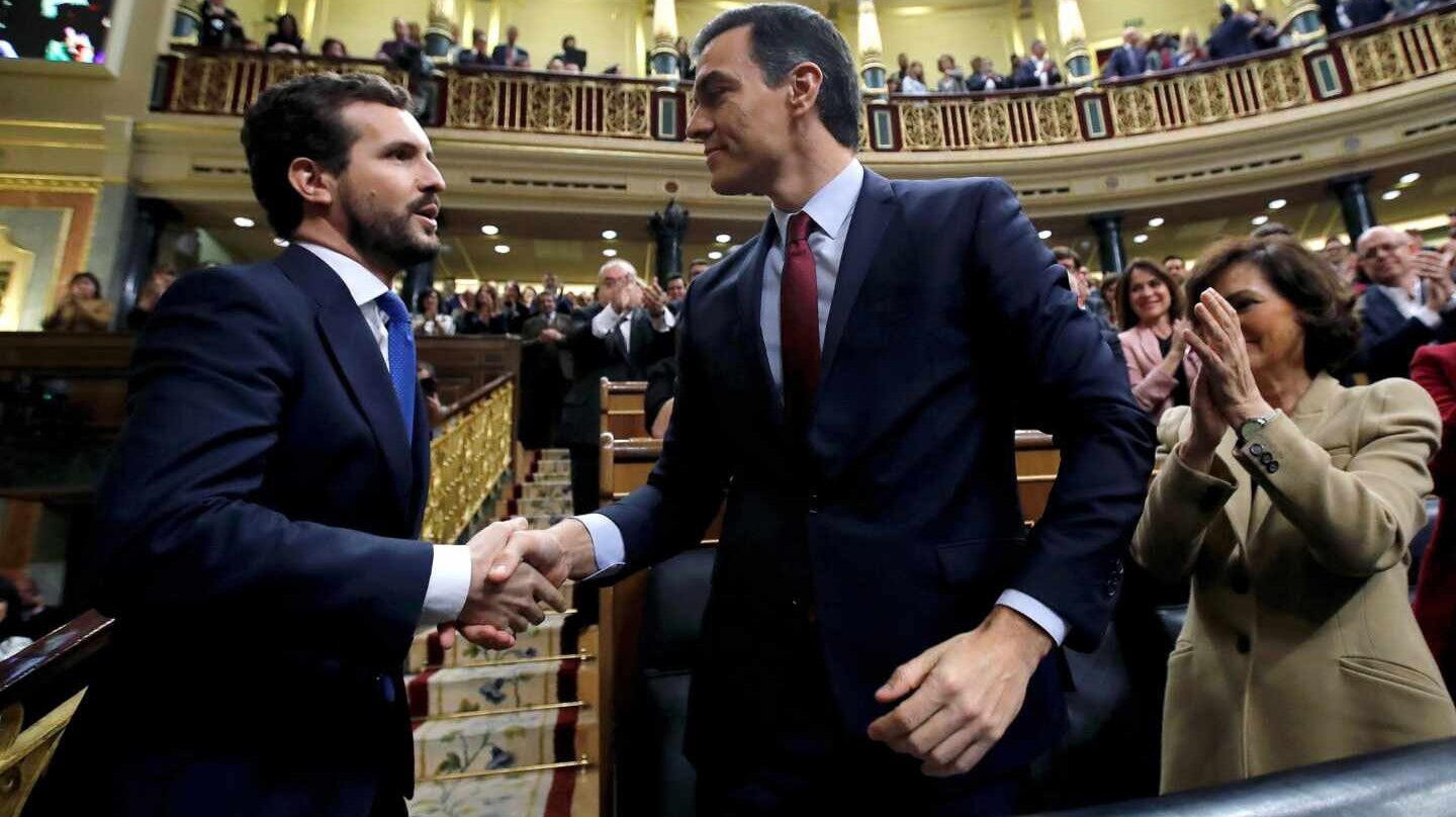 Casado pelea por los 1,3 millones de votos que le separan de Sánchez