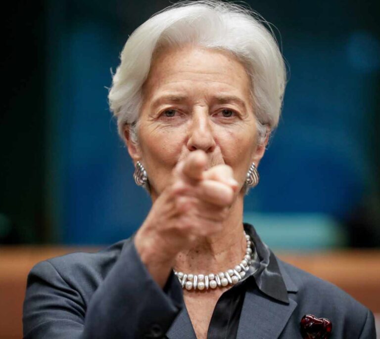 La banca de inversión suspende las medidas del BCE: "Lagarde ha usado un bisturí en lugar de un bazuca"