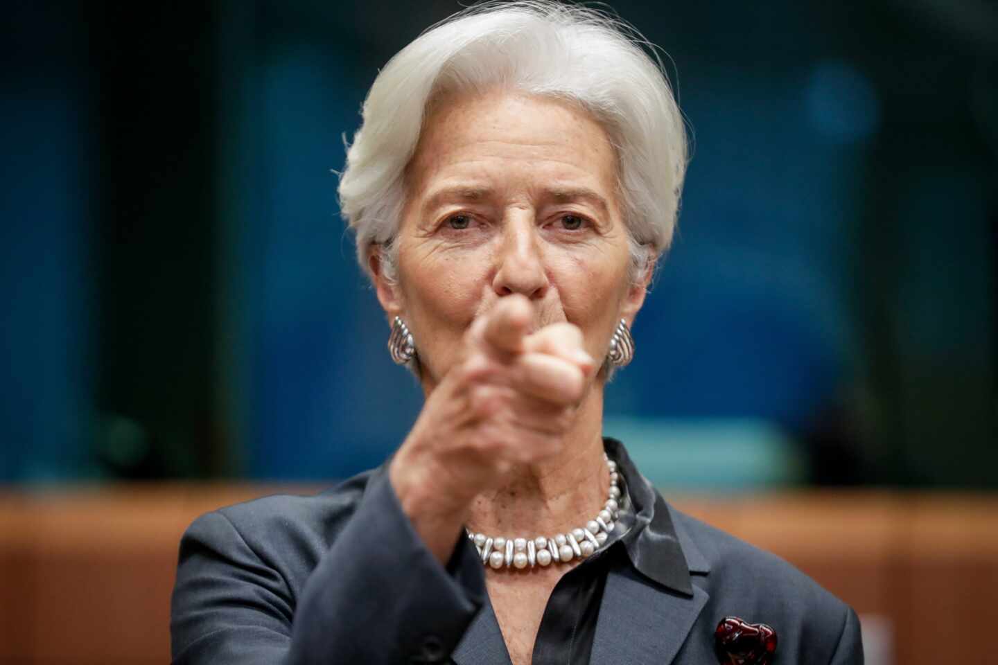 La banca de inversión suspende las medidas del BCE: "Lagarde ha usado un bisturí en lugar de un bazuca"