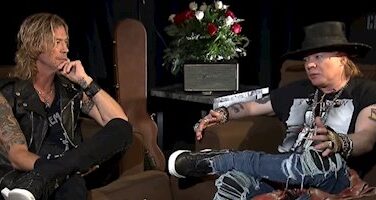 Axl Rose llamó por teléfono a Slash para hacer las paces y reunir a Guns n' Roses