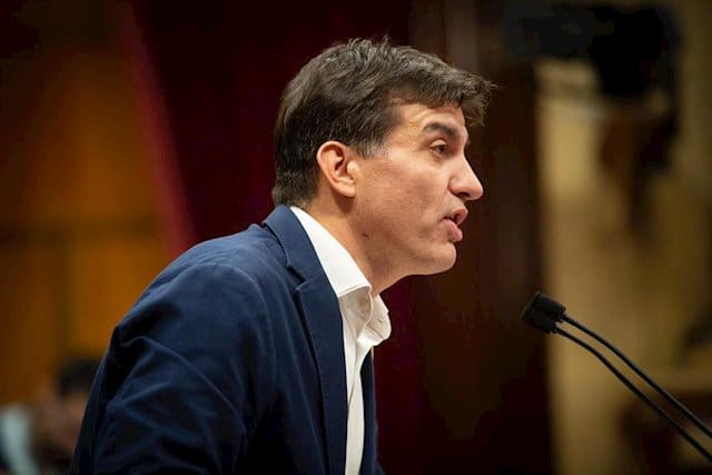 ERC tacha de "irresponsable" a Sánchez y denuncia un "incumplimiento flagrante" del acuerdo