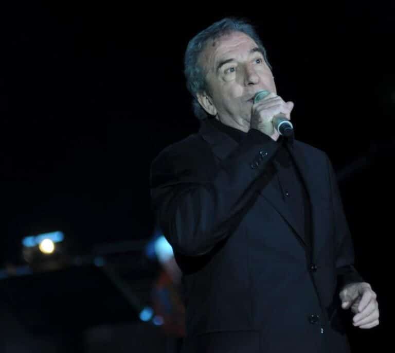 "Y ¿cómo es él?": José Luis Perales en el año de su despedida