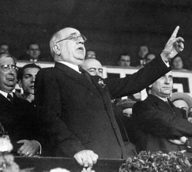 Por qué todos los partidos se quieren apropiar de Azaña
