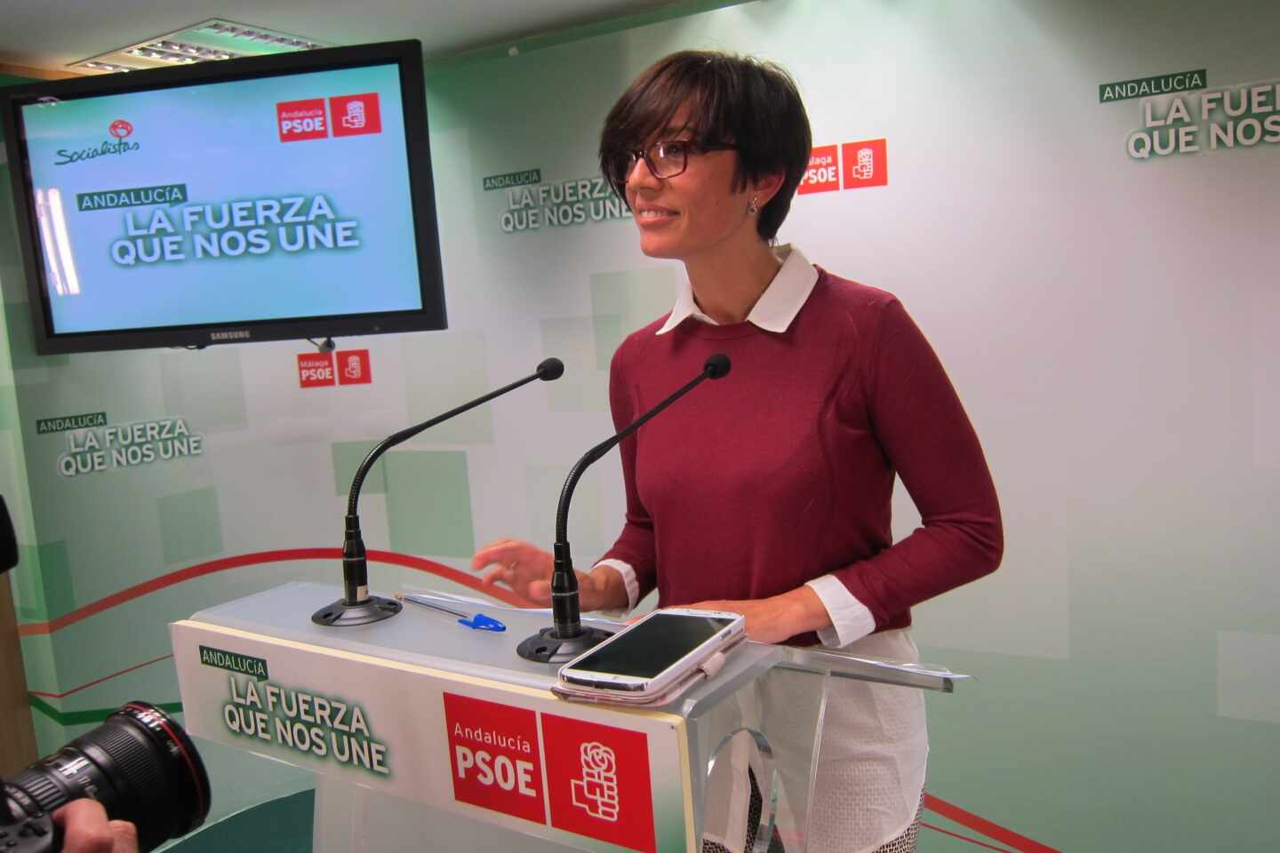 María Gámez, durante una rueda de prensa en la sede del PSOE de Málaga.