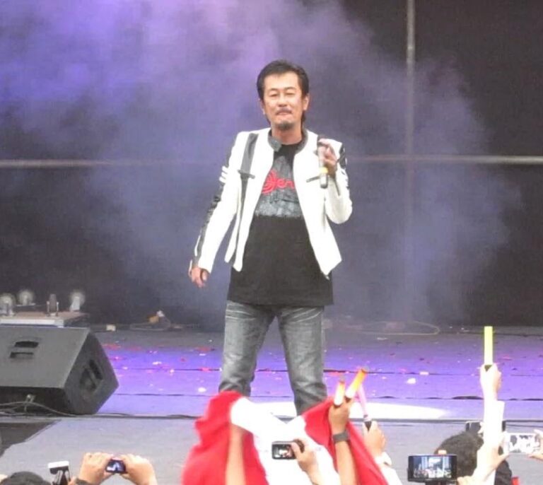 El cantante japonés de 'Dragon Ball', herido grave tras caerse en el Wizink Center de Madrid